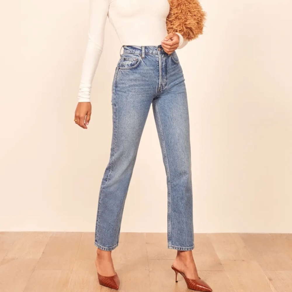 REFORMATION Cynthia High Rise Straight s 28 LONG